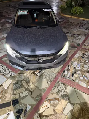 Honda Civic 2018 Silver