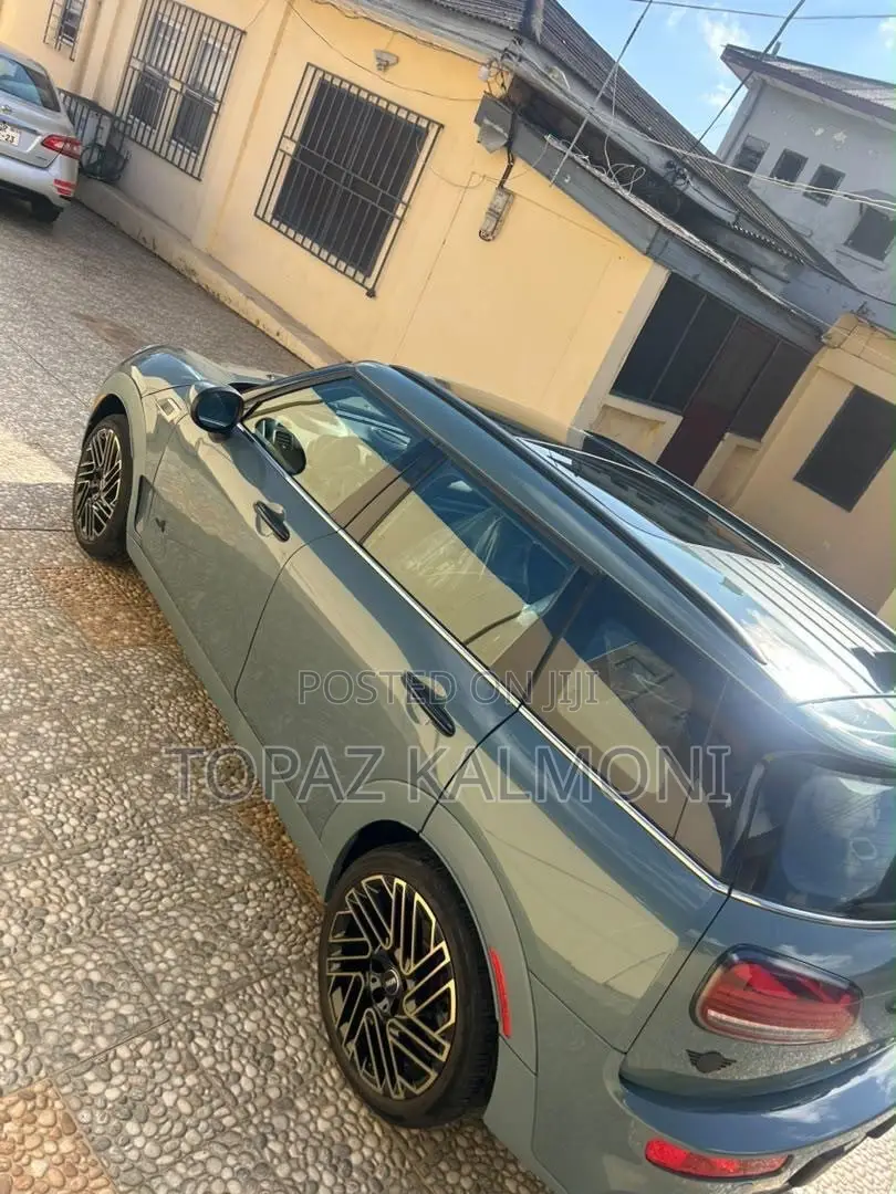 Mini Clubman 2024 Blue