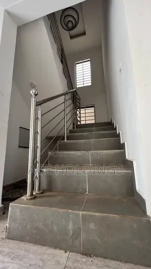 4bdrm House in Ogbojo, East Legon for sale