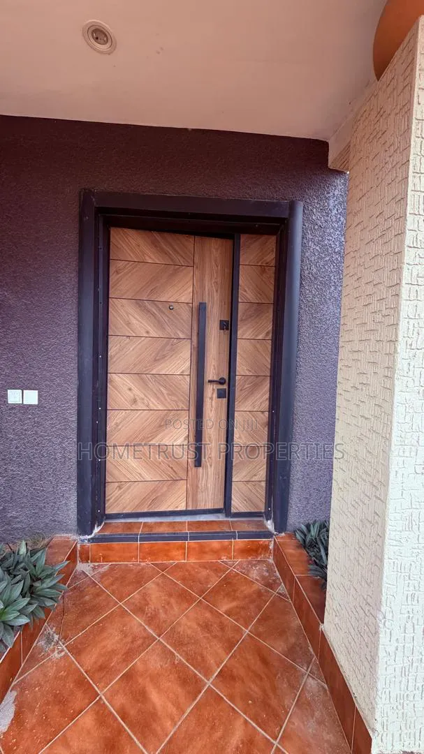 4bdrm Duplex in Ablekuma Ga Odumase, Pentecost for rent