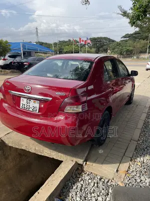 Toyota Yaris 2010 Red
