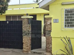 10bdrm Bungalow in UPSA Area for sale