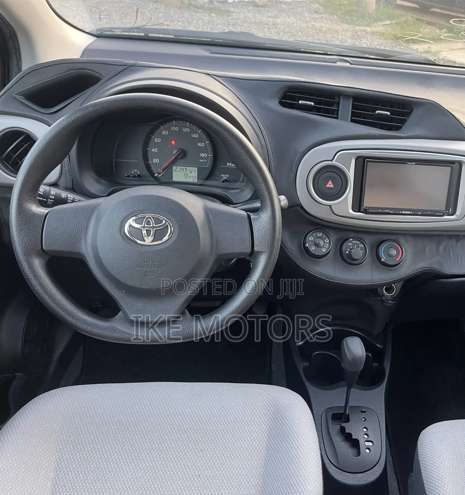 Toyota Vitz 1.3 AWD 3dr 2013 Blue