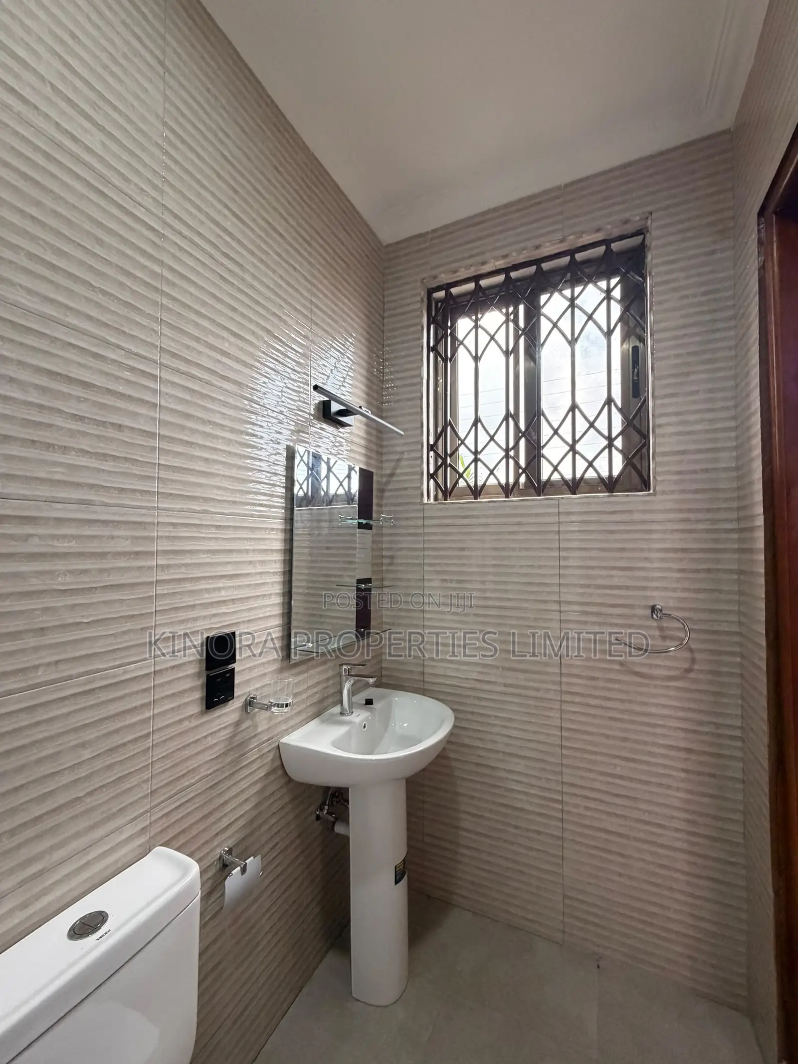 2bdrm Apartment in East Legon for rent
