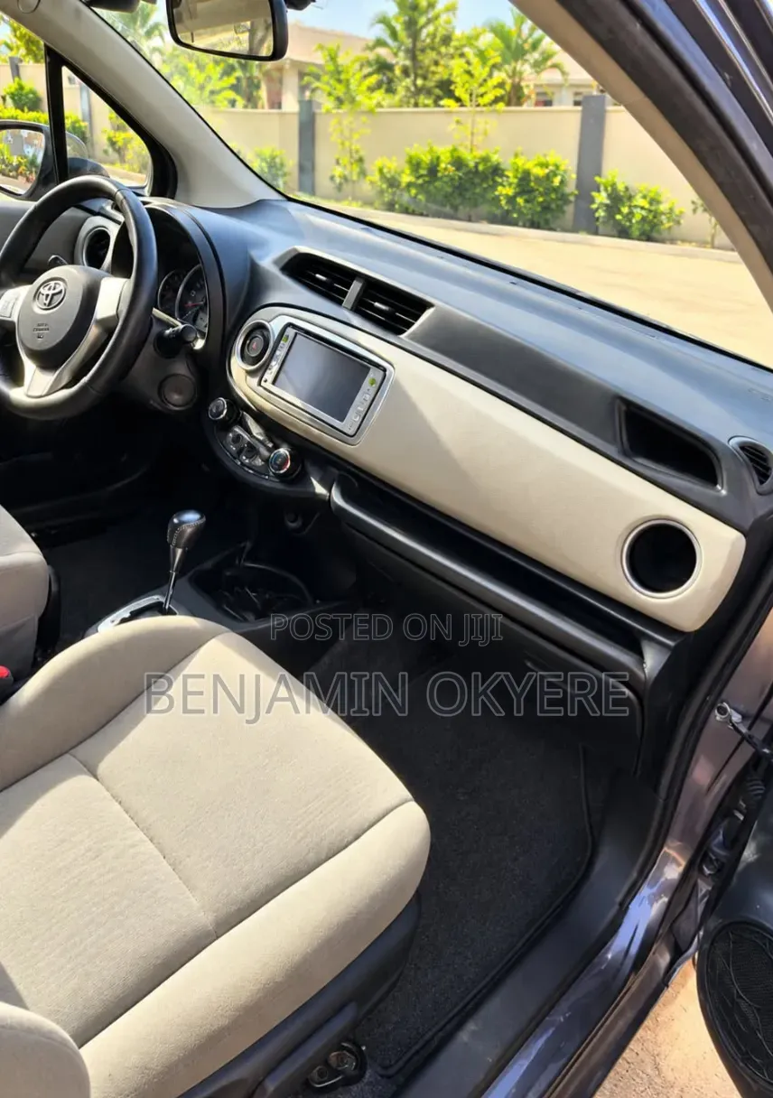 Toyota Vitz 2014 Black