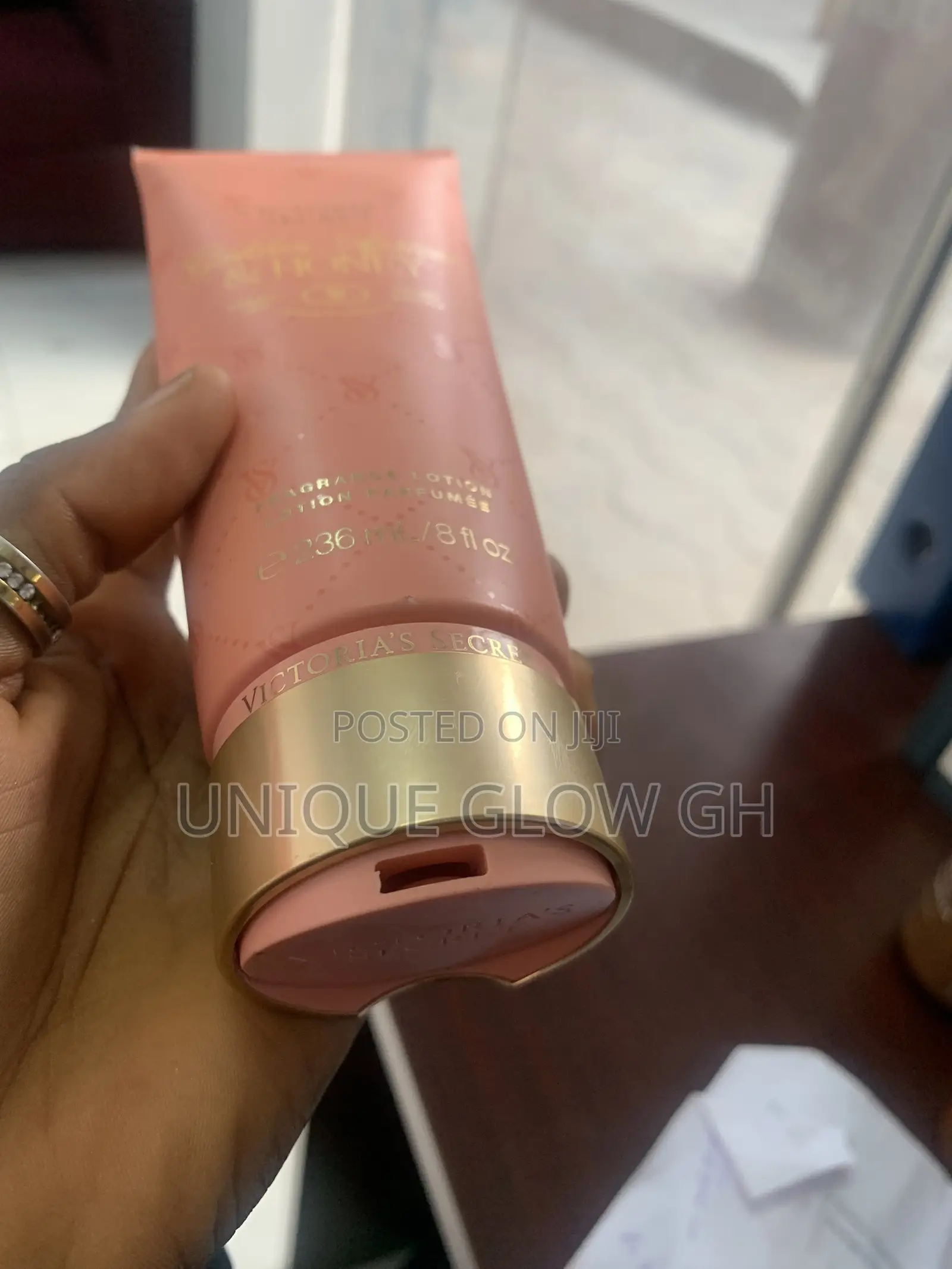 Victoria’s Secret Golden Apricot & Honey Body Lotion