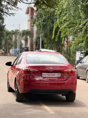 Toyota Corolla 2018 Red