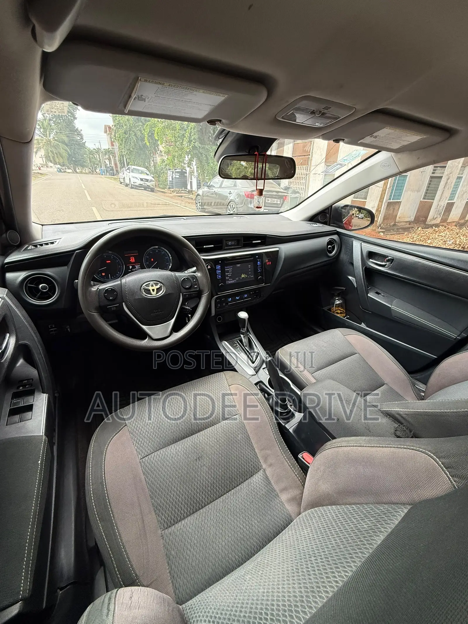 Toyota Corolla 2018 Red