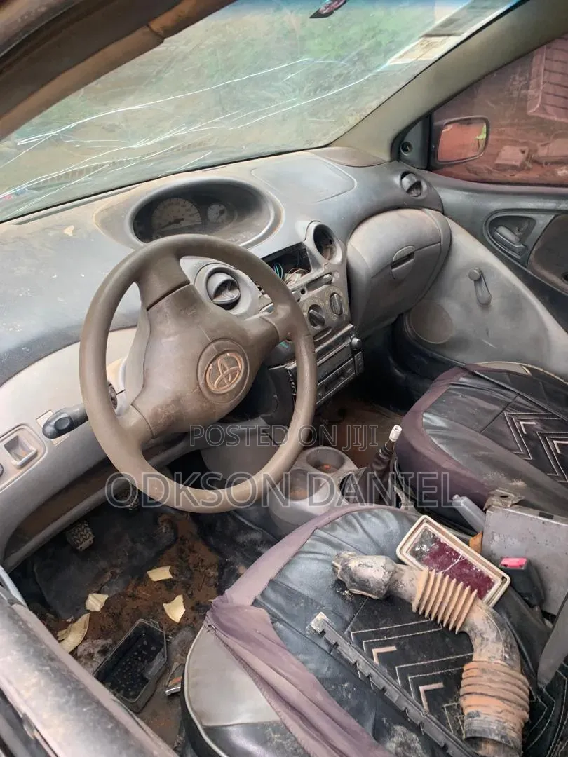 Toyota Echo 2006 Silver