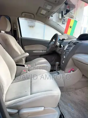 Toyota Belta 2009 Blue