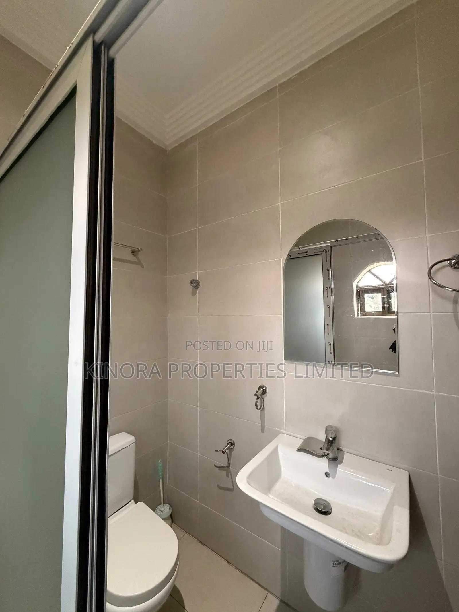 2bdrm Apartment in East Legon for rent