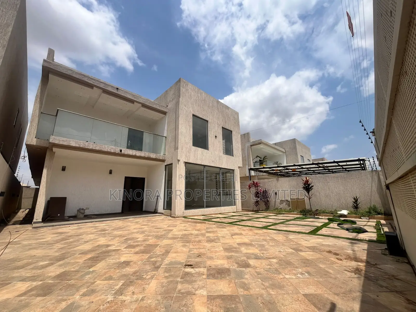 4bdrm Duplex in Ogbojo, East Legon for sale