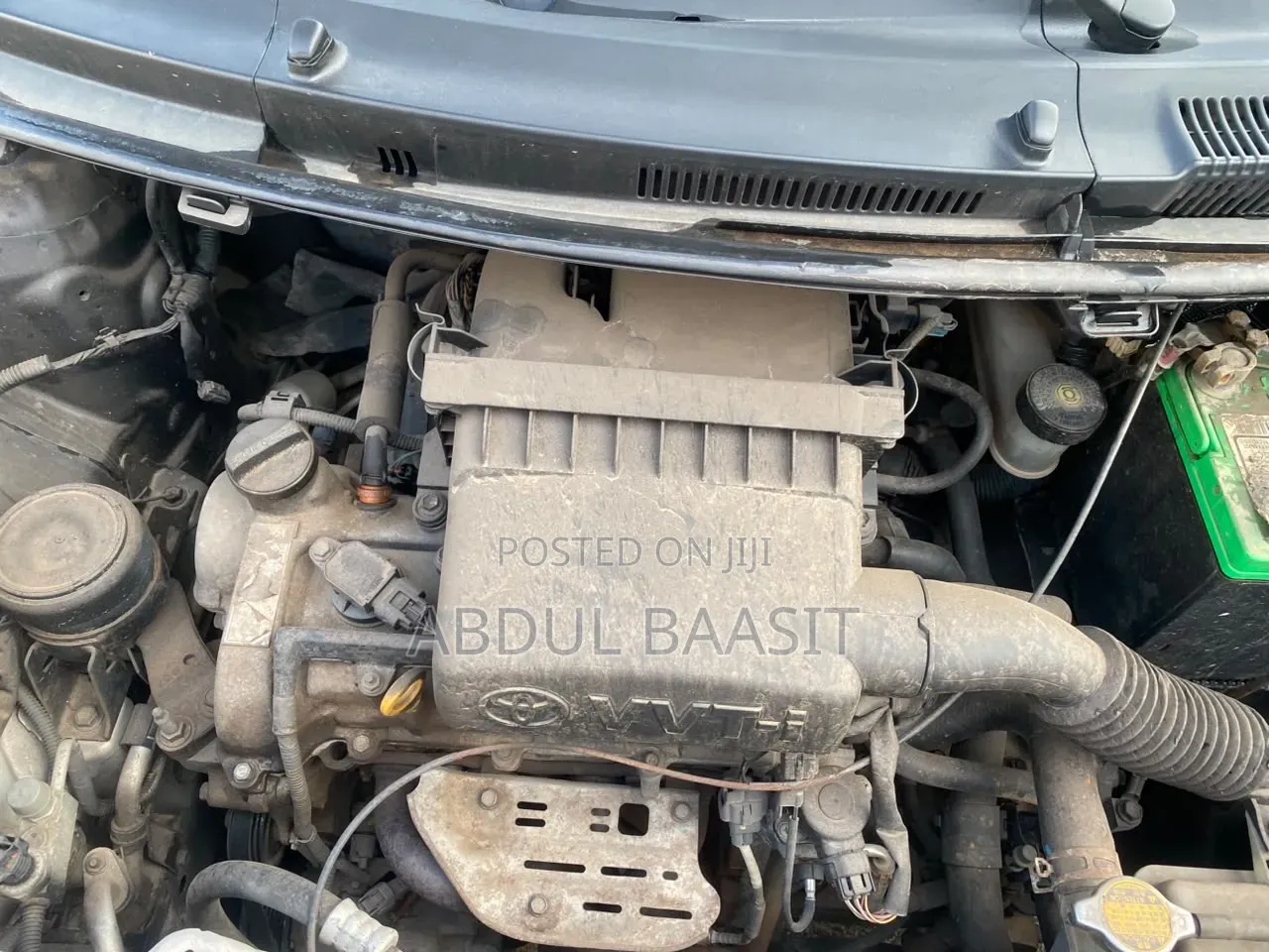 Toyota Vitz 1.3 FWD 5dr 2010 Silver