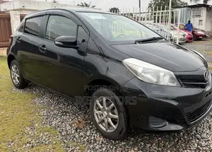 Toyota Vitz 1.3 AWD 3dr 2013 Black