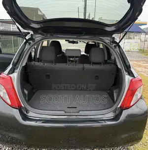 Toyota Vitz 1.3 AWD 3dr 2013 Black