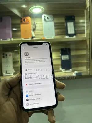 Apple iPhone 11 64 GB Yellow