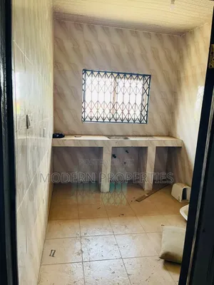 2bdrm Apartment in Modern Properties, Baatsona Total for rent