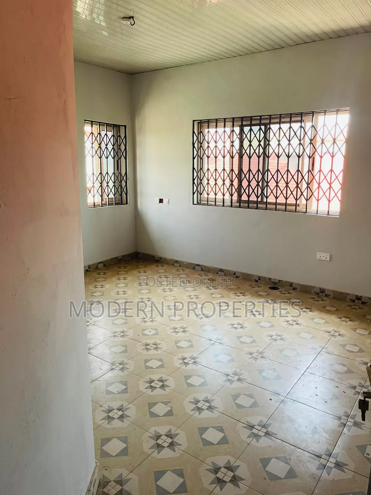 2bdrm Apartment in Modern Properties, Baatsona Total for rent