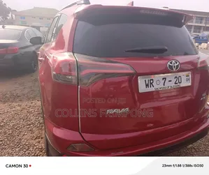 Toyota RAV4 LE AWD (2.5L 4cyl 6A) 2017 Red