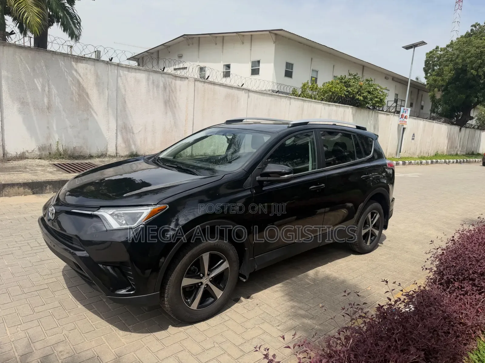 Toyota RAV4 LE AWD (2.5L 4cyl 6A) 2017 Black