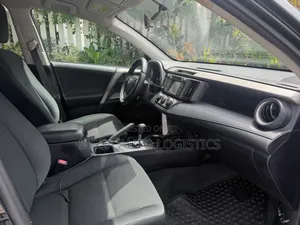Toyota RAV4 LE AWD (2.5L 4cyl 6A) 2017 Black