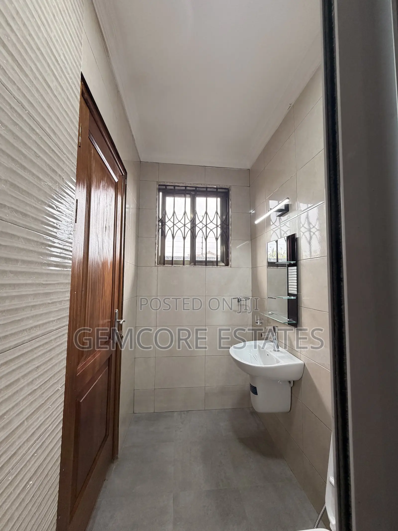 2bdrm Apartment in East Legon for rent
