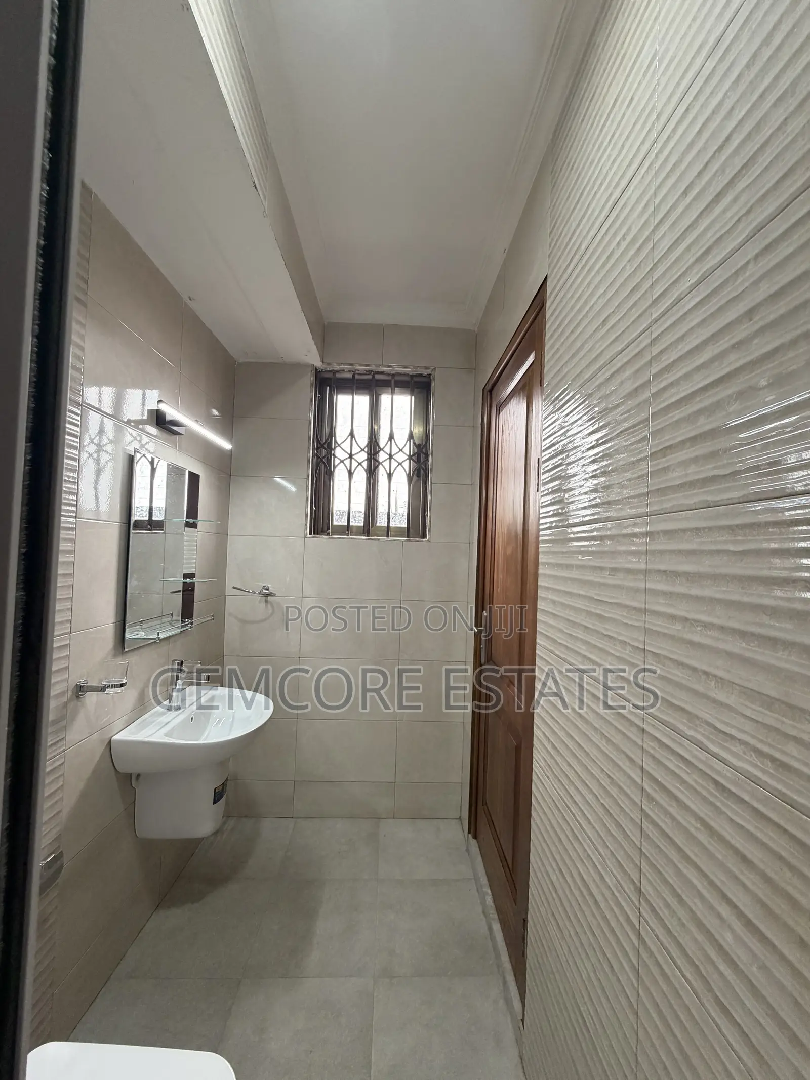 2bdrm Apartment in East Legon for rent