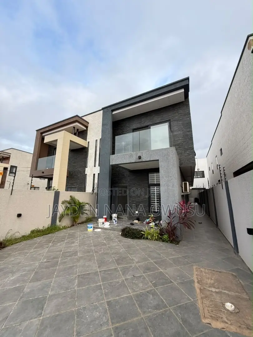 3bdrm House in East Legon for rent