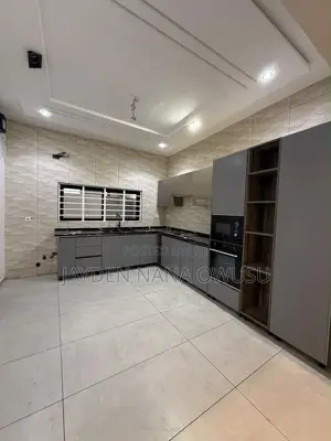 3bdrm House in East Legon for rent