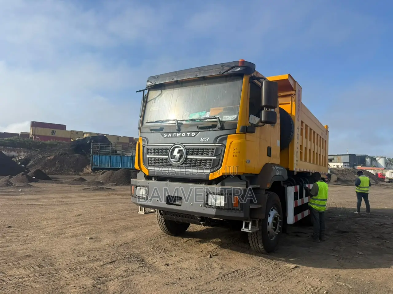 Sagmoto Dump Trucks and Trailers