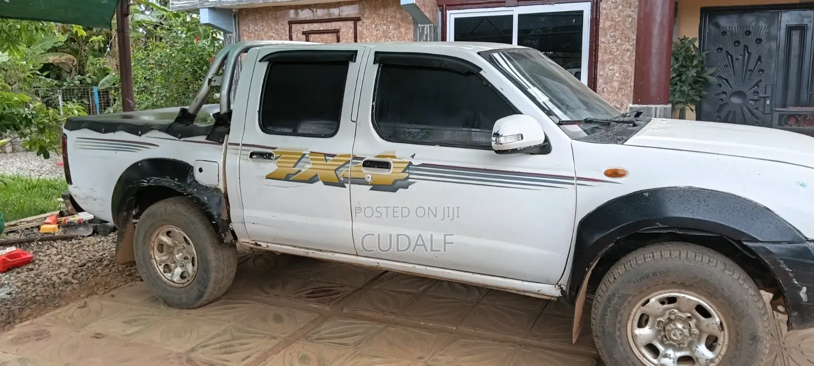 Nissan Pick-Up 2009 Off white