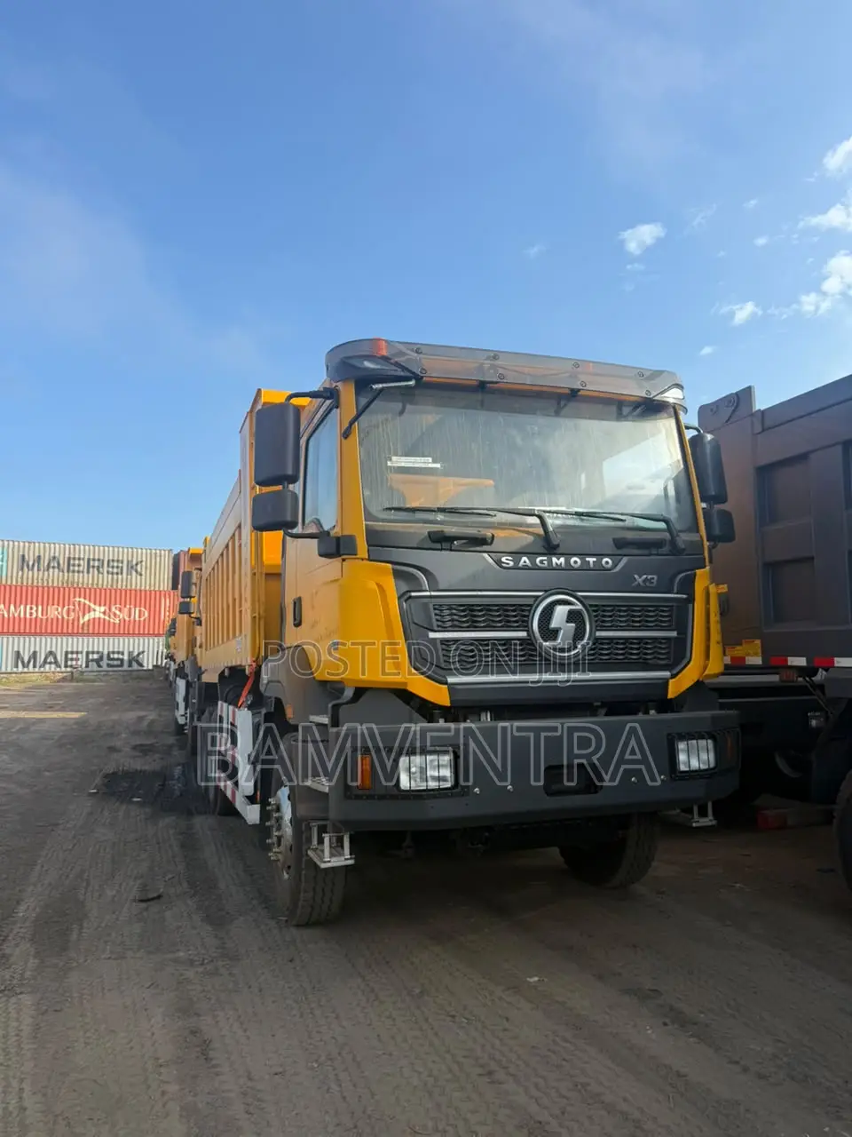 Sagmoto Dump Trucks and Trailers