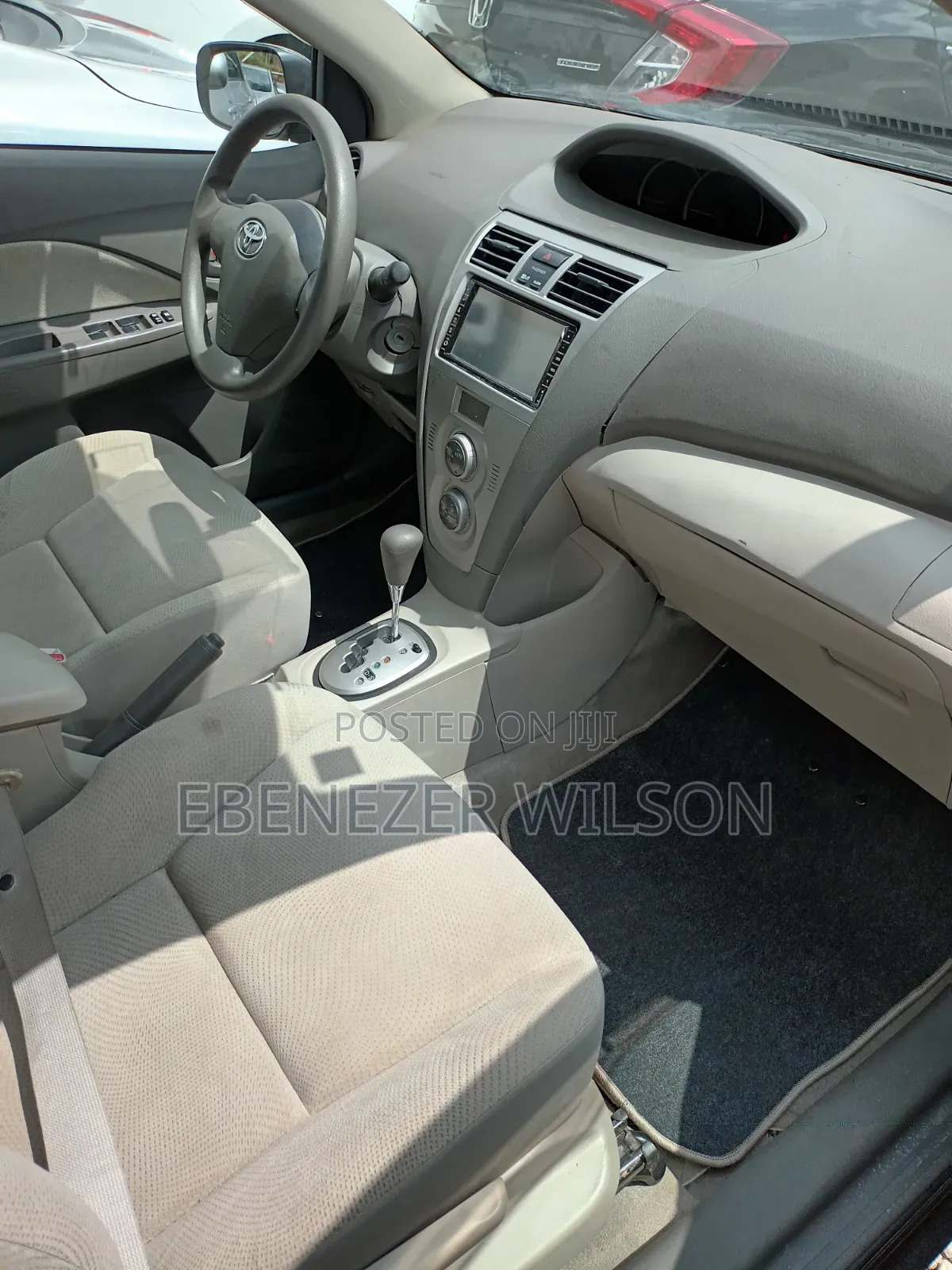 Toyota Belta 2012 Silver