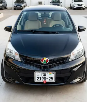 Toyota Vitz 2013 Black