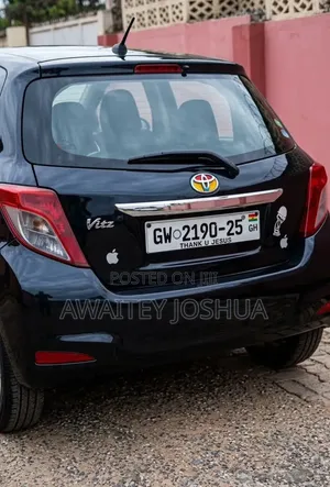 Toyota Vitz 2013 Black