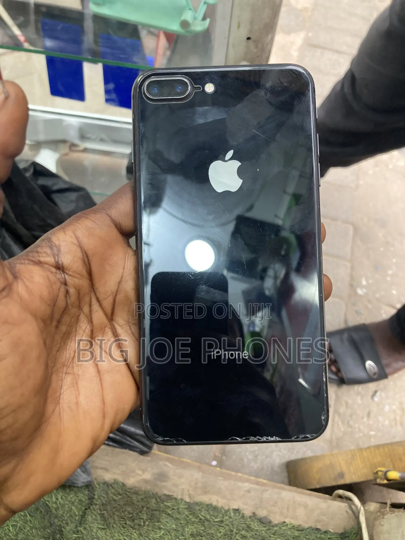 Apple iPhone 8 Plus 64 GB Black