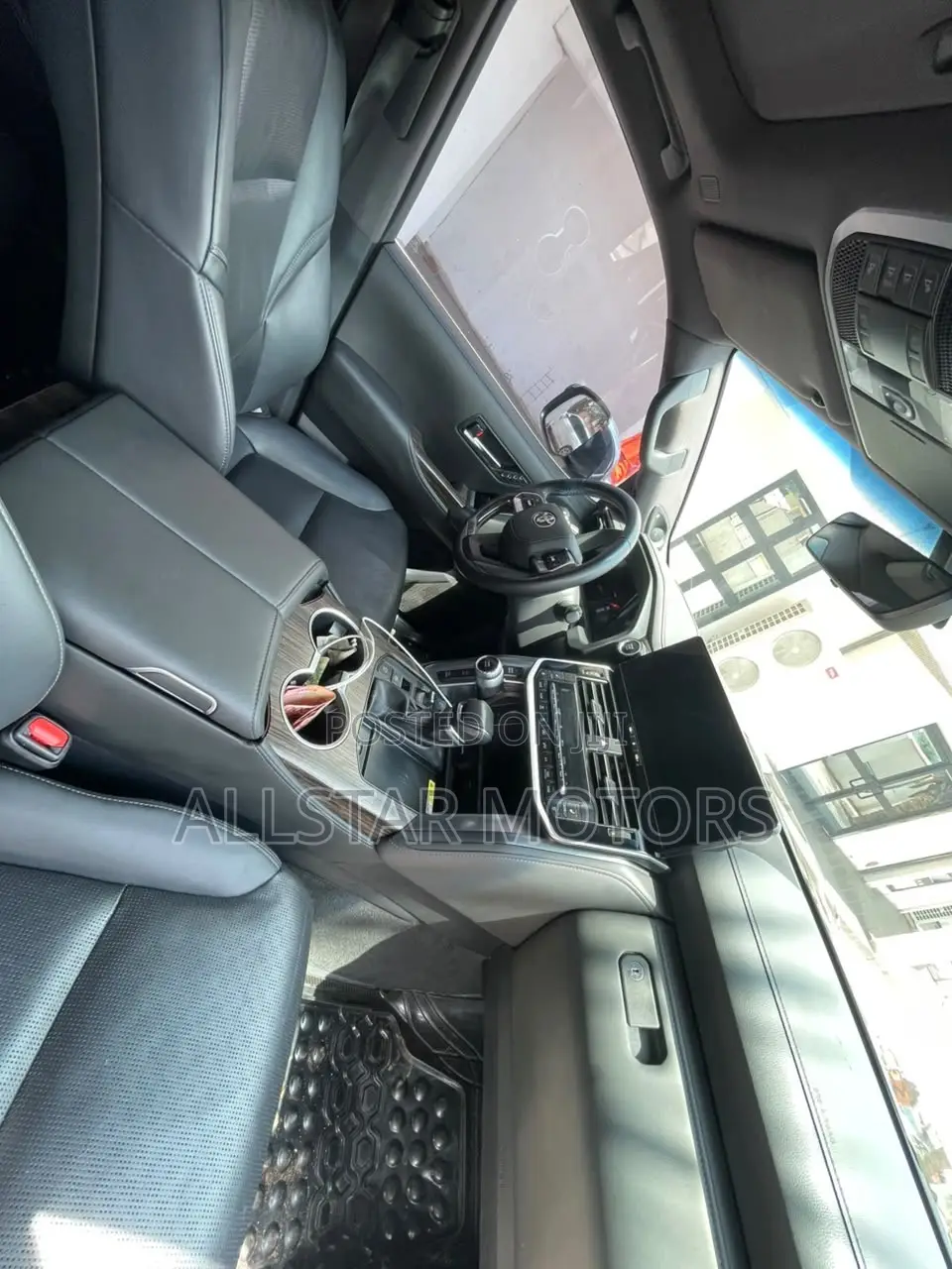 Toyota Land Cruiser 2024 Black