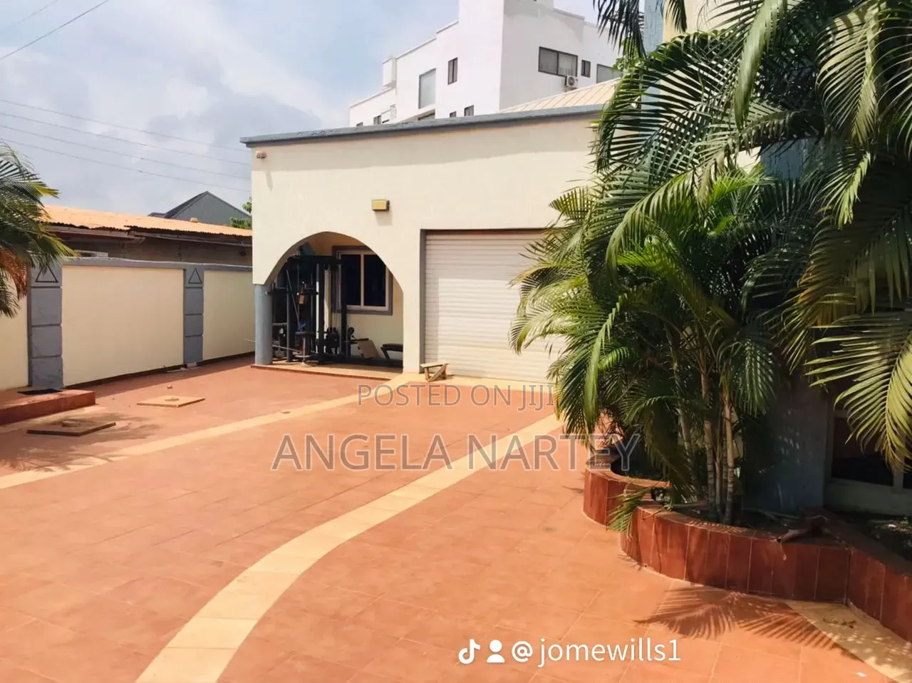 5bdrm House in East Legon, Accra Metropolitan for sale