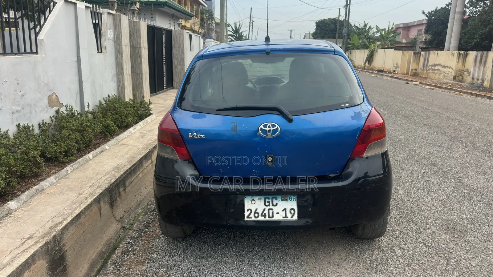 Toyota Vitz 1.0 FWD 3dr 2010 Blue