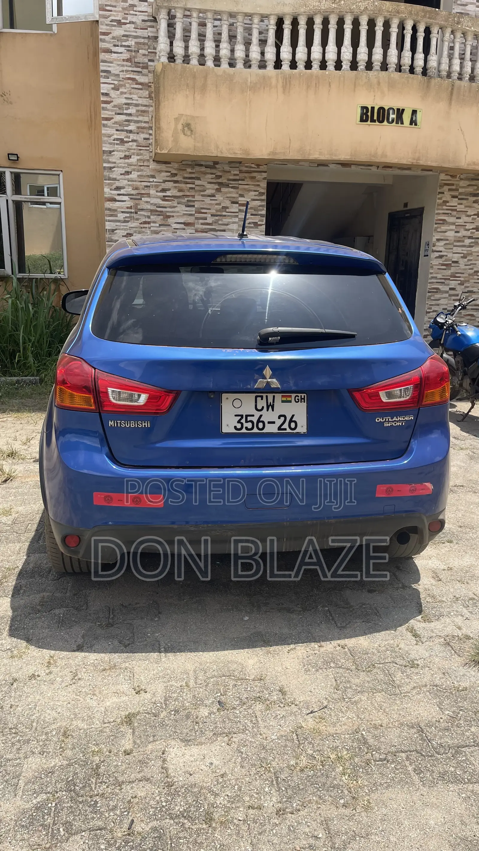 Mitsubishi Outlander SEL FWD 2016 Blue