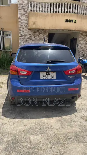 Mitsubishi Outlander SEL FWD 2016 Blue