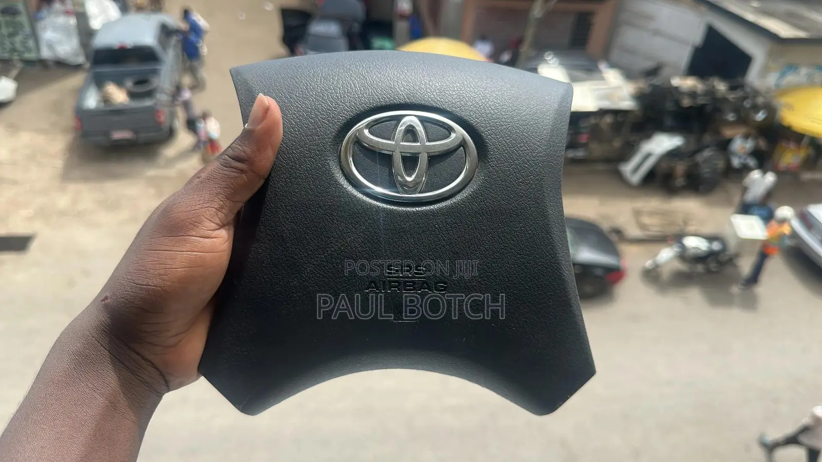 2010,2011,2012,2013,2014 Toyota Hilux Steering Wheel Airbag Cover