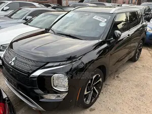 Mitsubishi Outlander 2024 Black