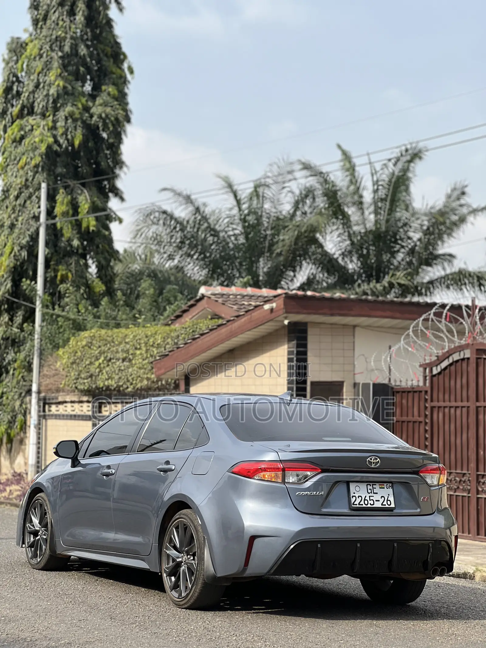 Toyota Corolla SE 2024 Blue