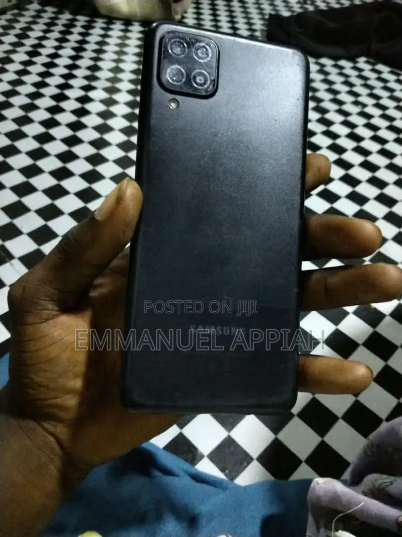 Samsung Galaxy A12 64 GB Black