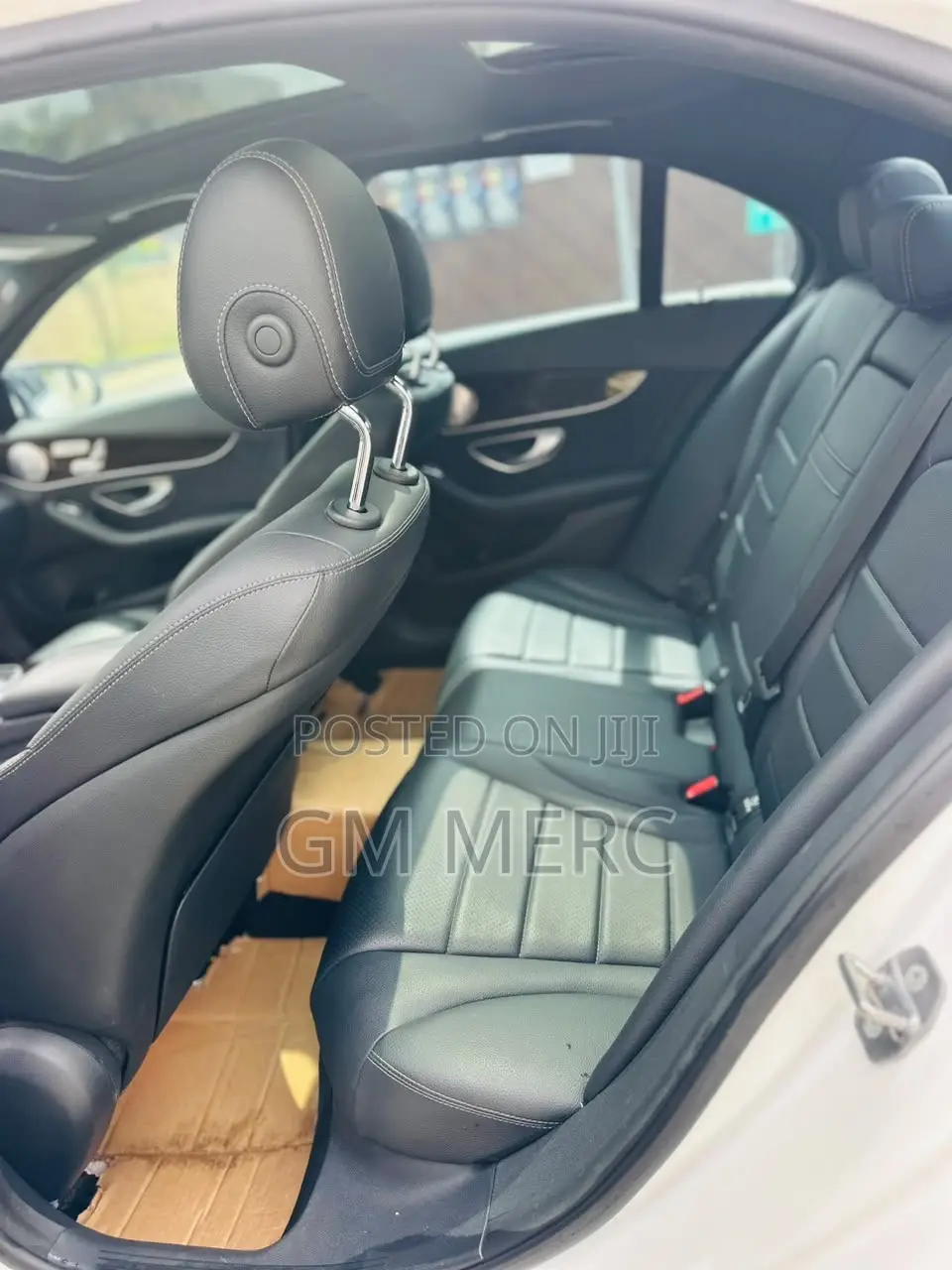 Mercedes-Benz C300 2021 White