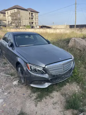 Mercedes-Benz C300 Sport 4Matic Sedan AWD (2.0L 4cyll 7A) 2016 Gray
