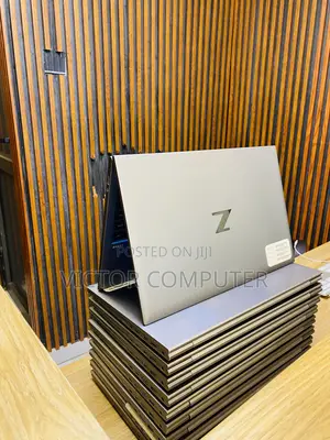 Laptop HP ZBook Firefly G8 16GB Intel Core i7 SSD 256GB