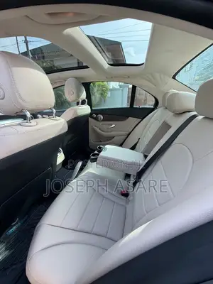 Mercedes-Benz C300 2017 Black