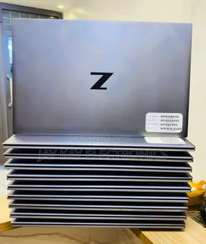 Laptop HP ZBook Firefly G8 16GB Intel Core i7 SSD 256GB